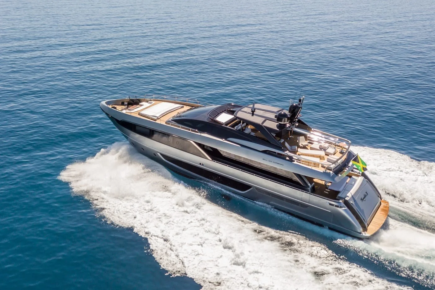 YOYITA II cruising near the Adriatic coast
